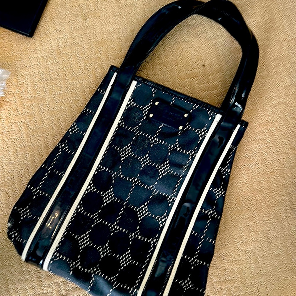 Kate Spade ♠️ tote - Picture 4 of 10